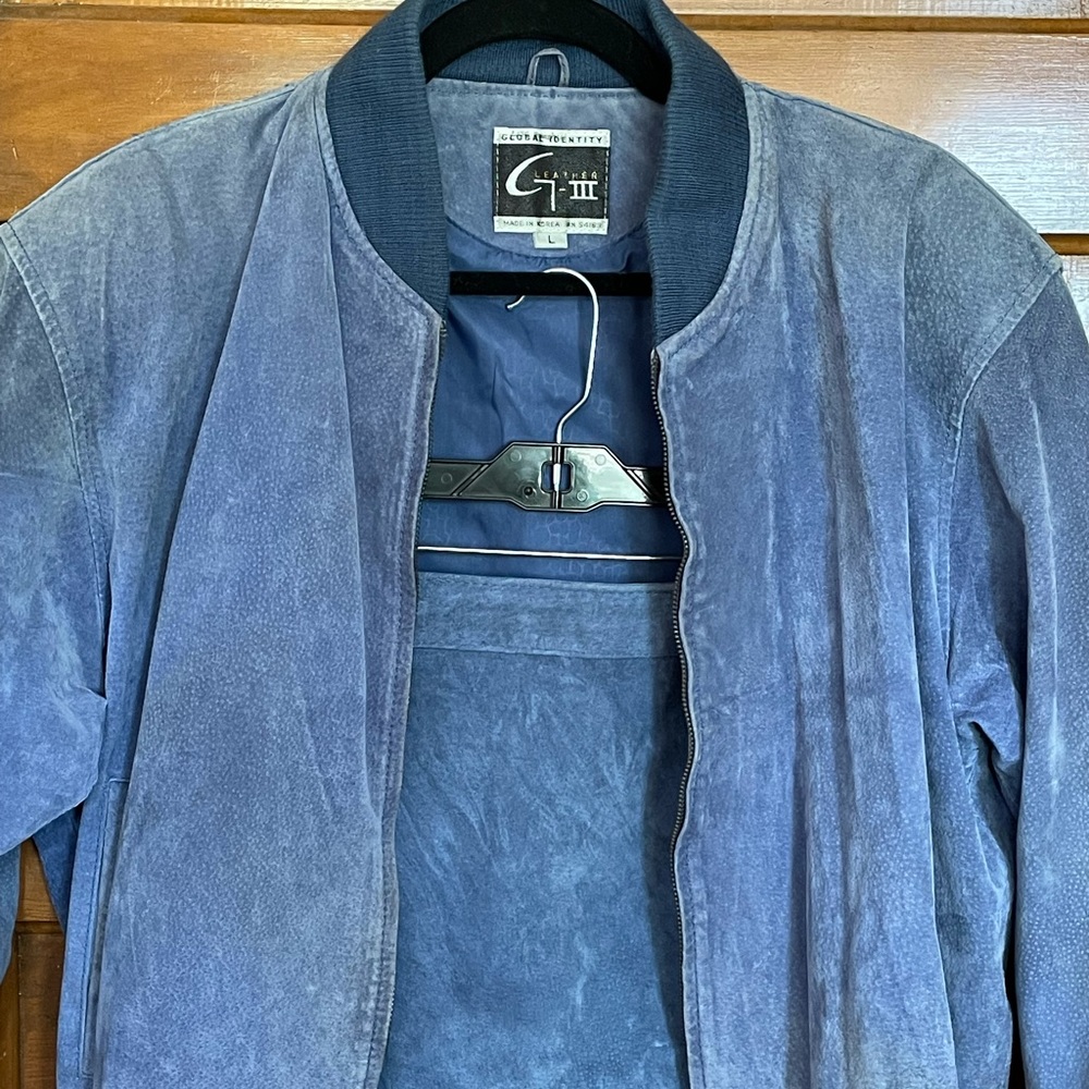 ✨Vintage 1989/90’s Light Blue Suede Suede Bomber jacket with matching skirt! ✨